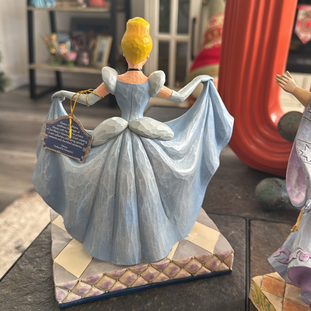 Jim Shore Cinderella and Fairygodmother - Picture 4 of 9